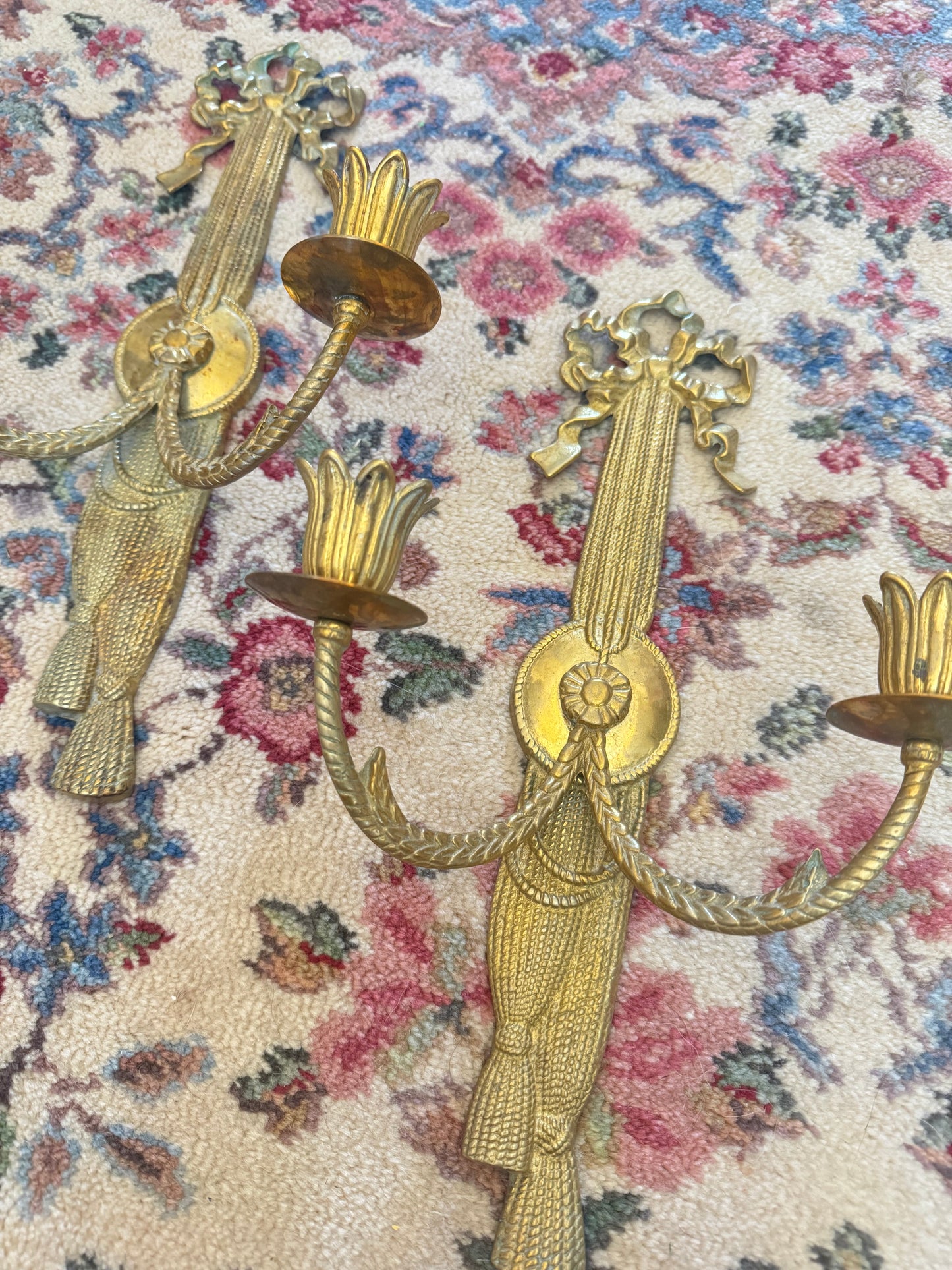 Andrea by Sadek 2-Arm Bow Brass Wall Sconce