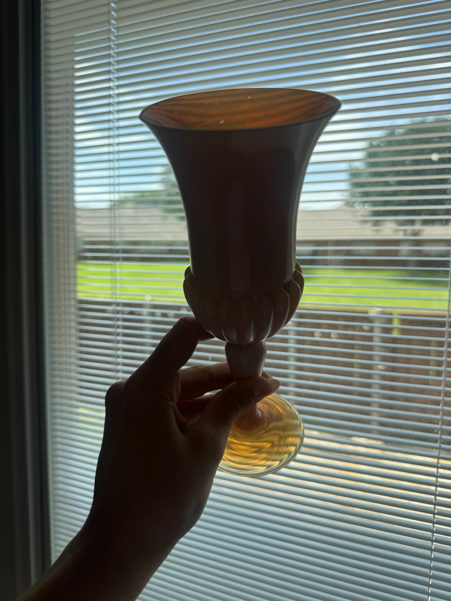 Bulle De Savon Pink Opaline Vase