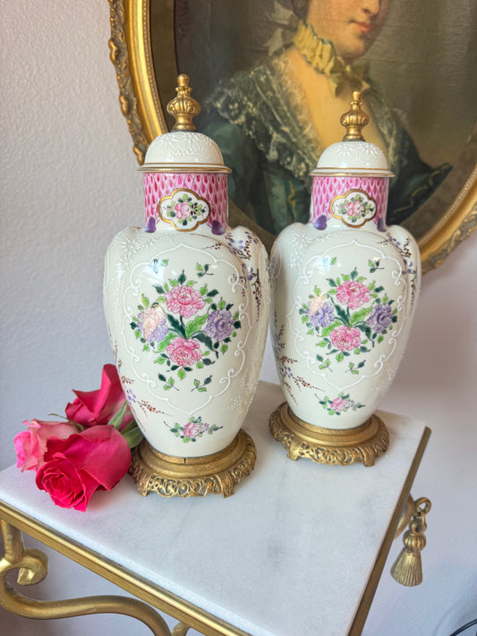 Samson Armorial Porcelain Urns - Pair