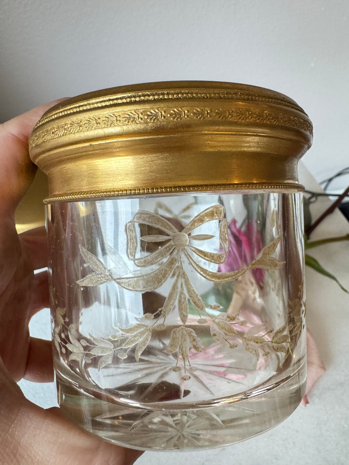 Bow Etched Crystal Vanity Jar with Gilt Lid - Large