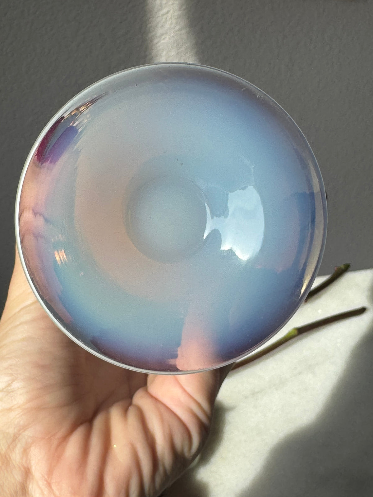 White Opaline Bulle de Savon Footed Casket