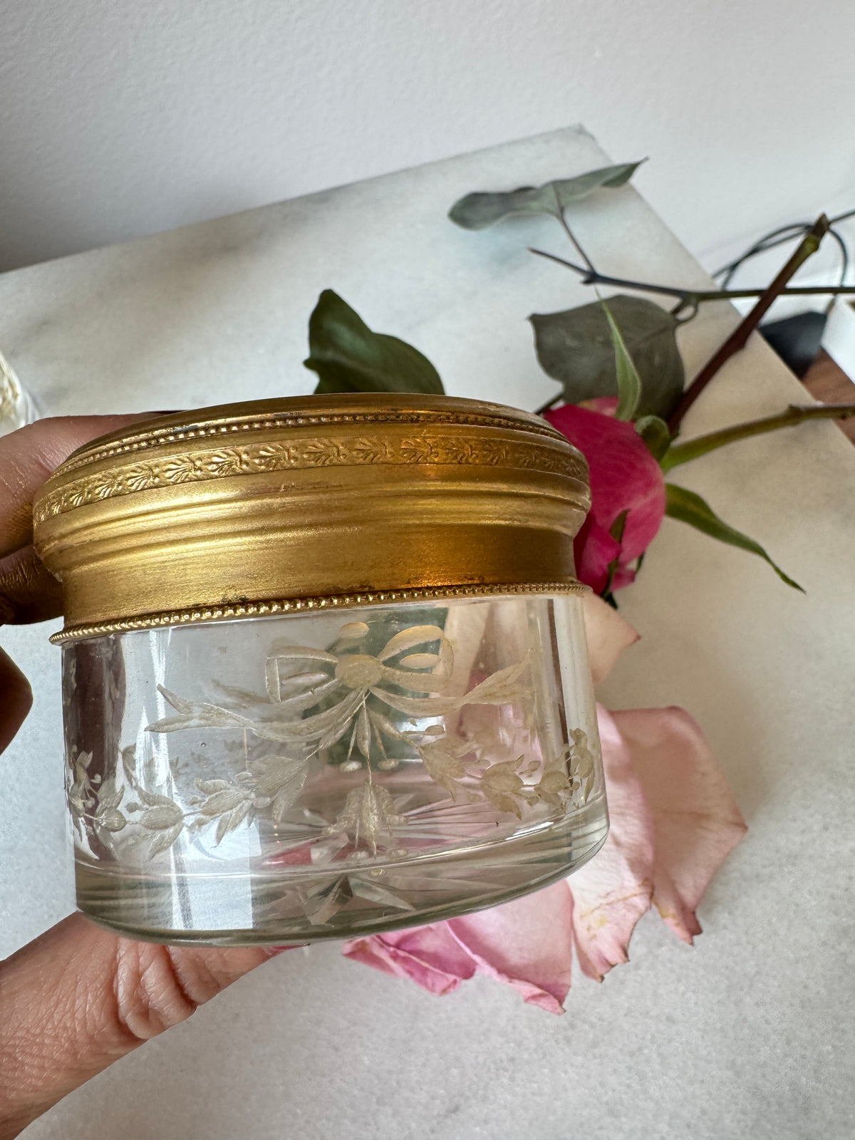 Bow Etched Crystal Vanity Jar with Gilt Lid - Small