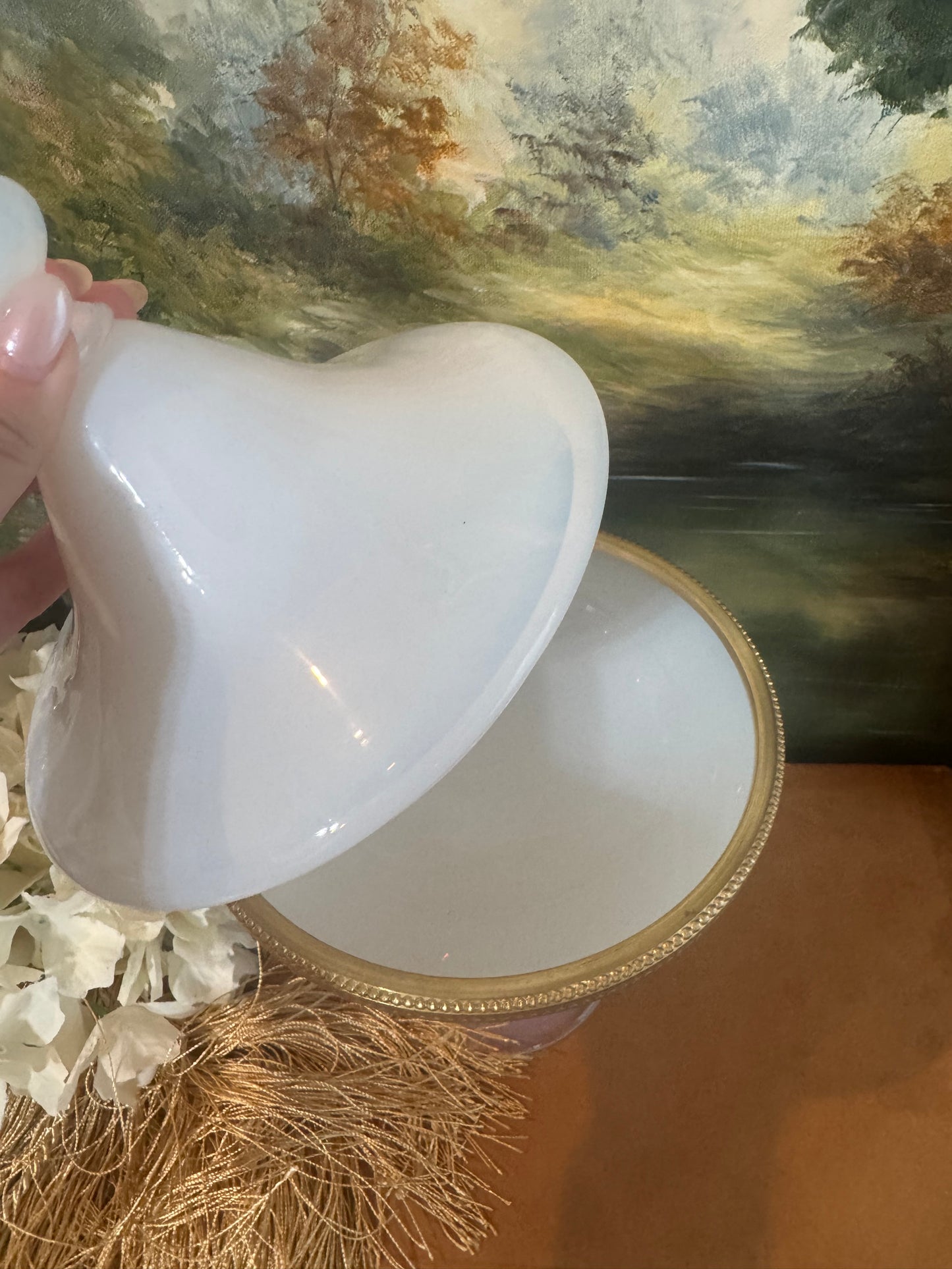 Bulle De Savon Opaline Lidded Compote