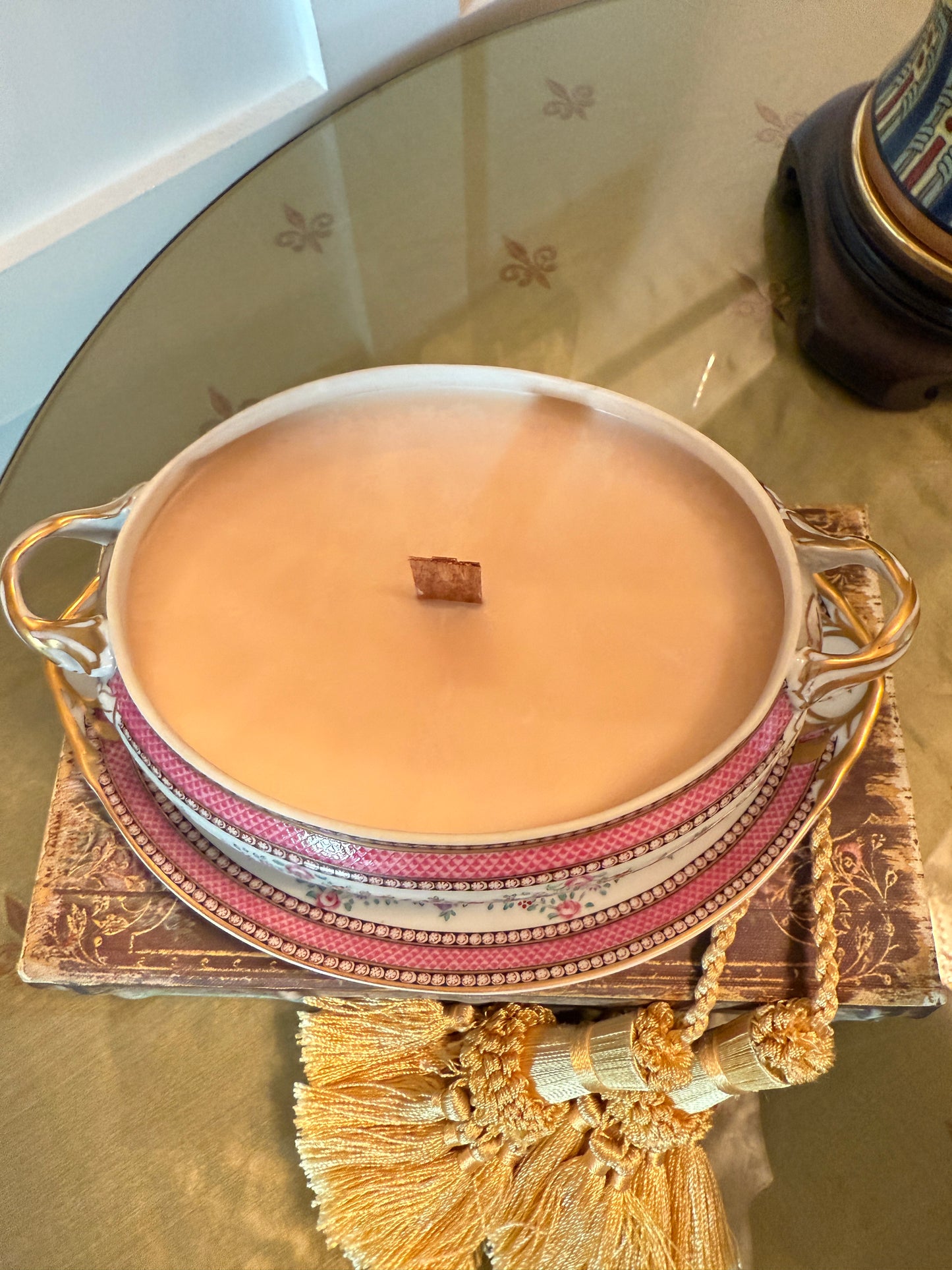 Vista Alegre Tureen Candle — Balsam, Eucalyptus & Wild Berry