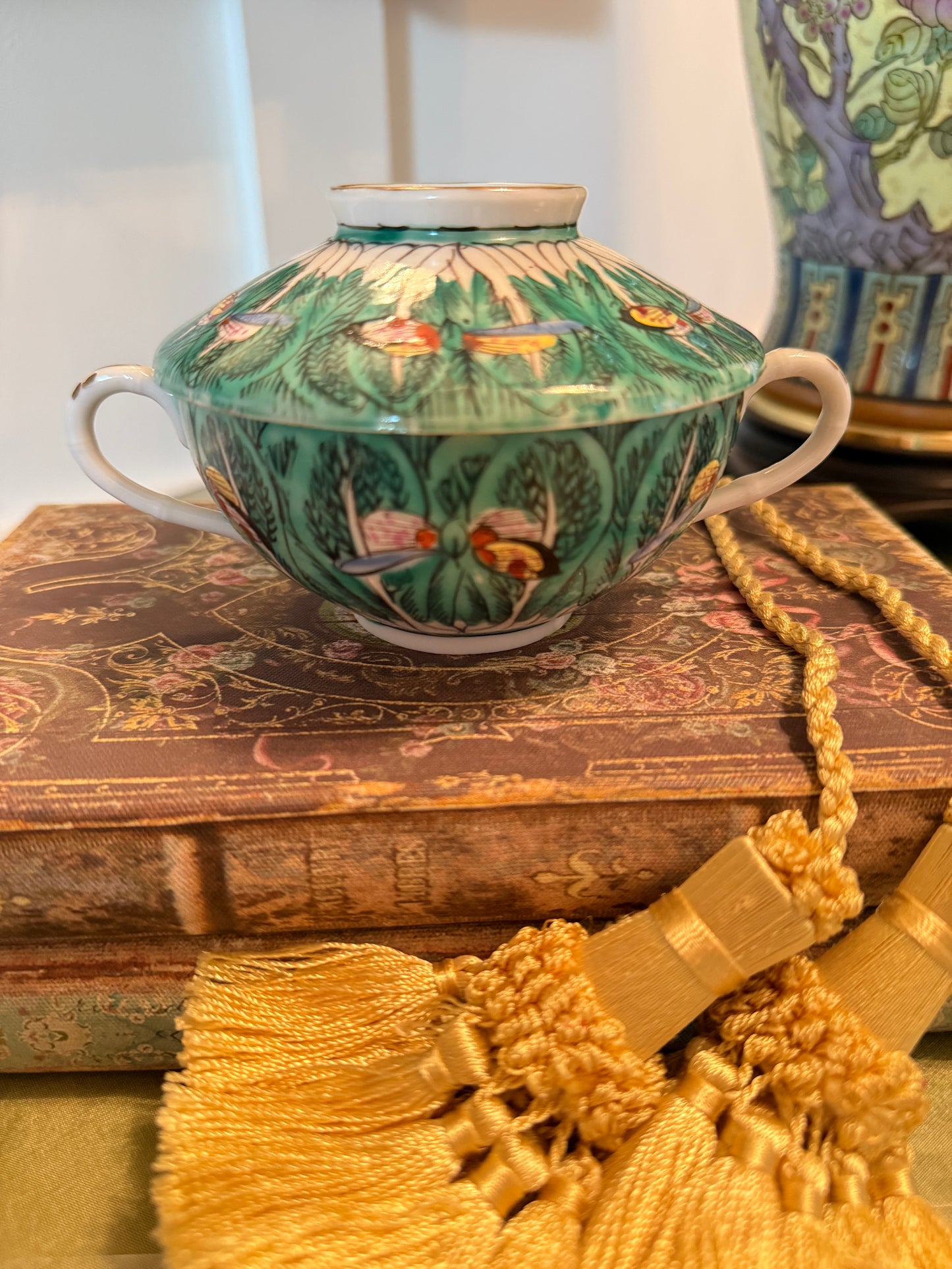 Bok Choy Soup Bowl Candle — Balsam, Eucalyptus & Berries