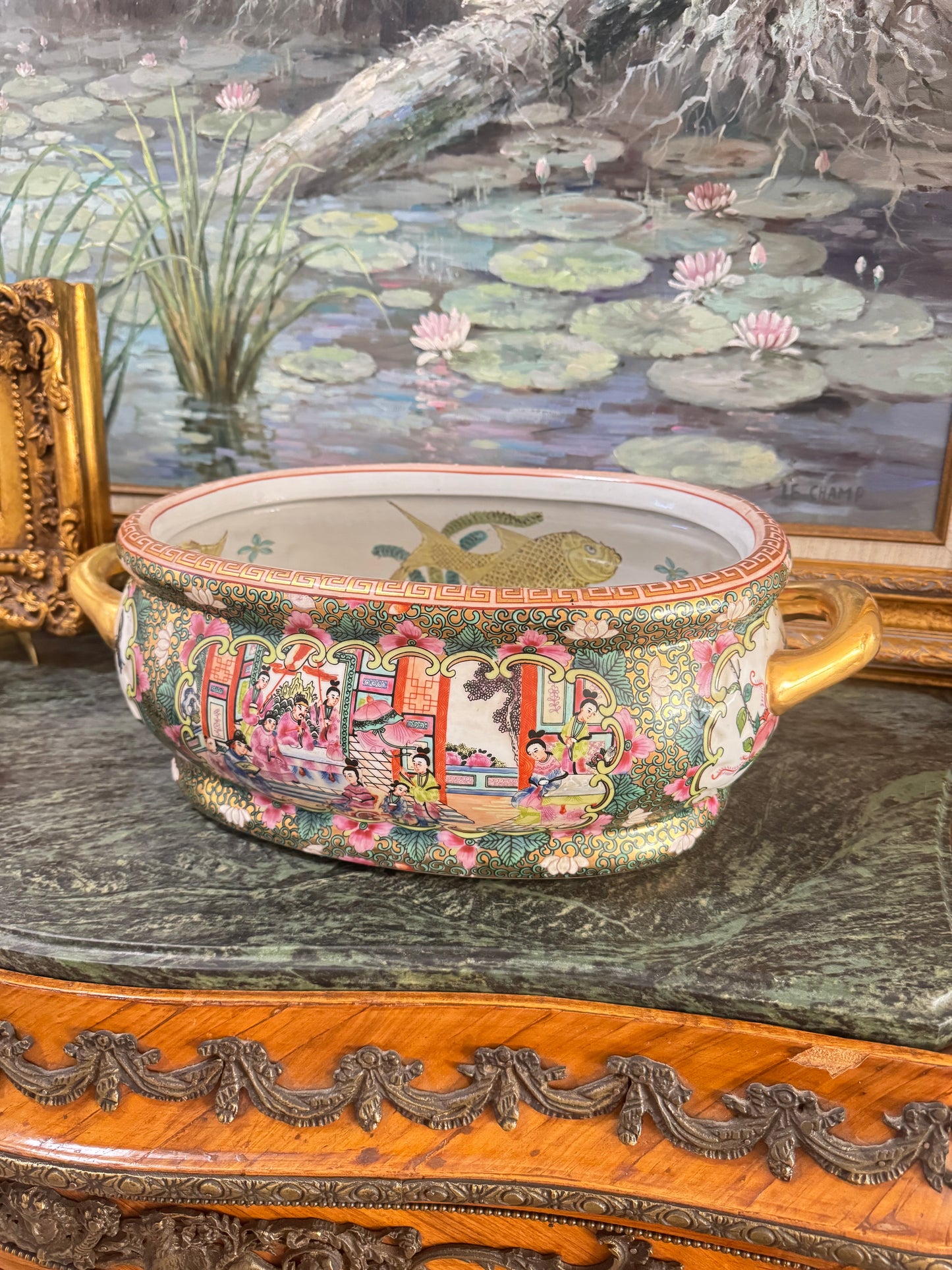 18" Vintage Rose Medallion Footbath