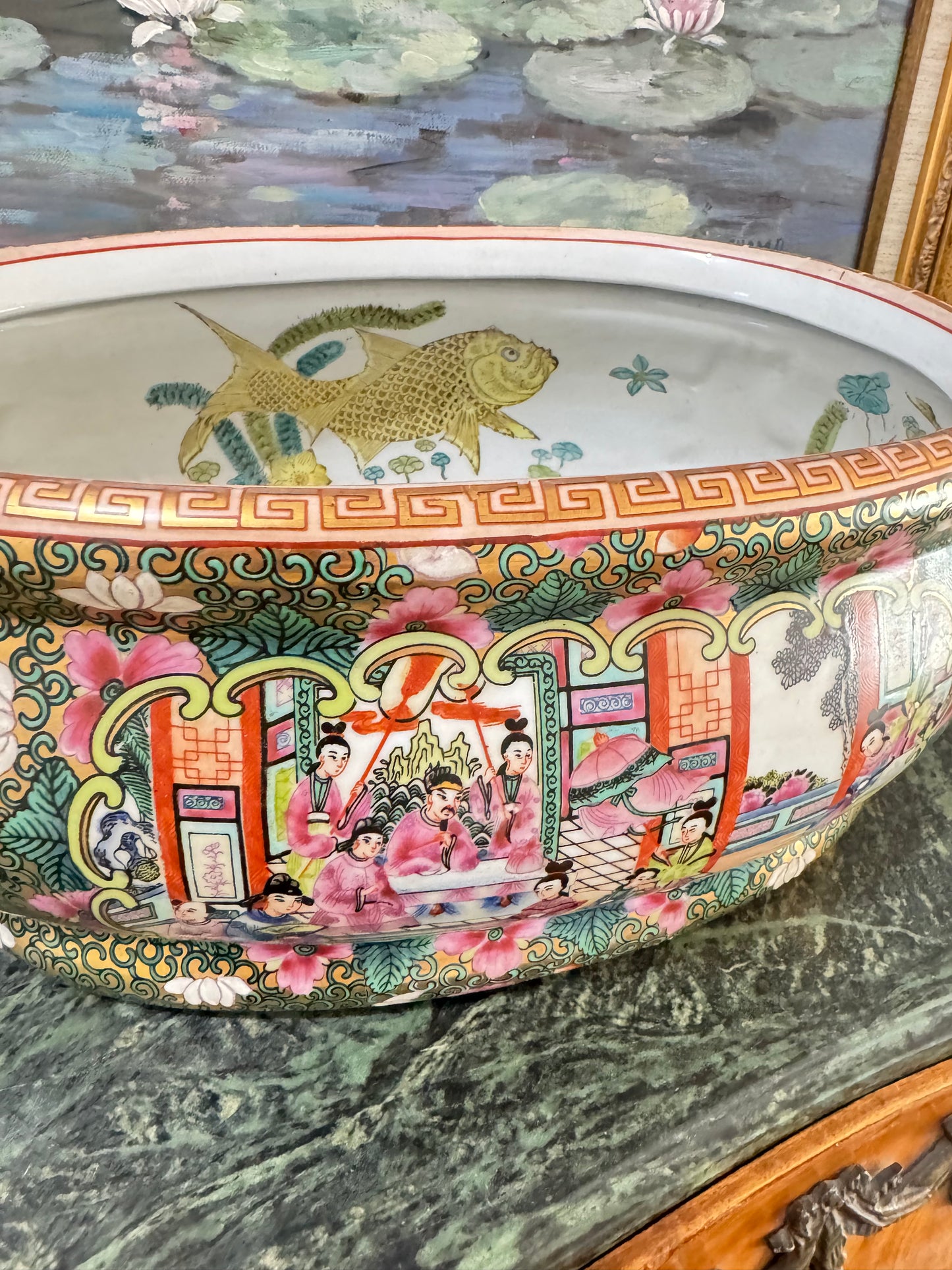 18" Vintage Rose Medallion Footbath